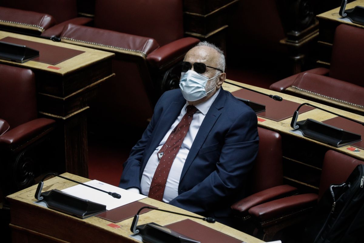 Παναγιώτης Κουρουμπλής: Ορκίστηκε μετά από 18 μήνες – Γιατί δικαιούται αποζημίωση