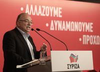 Δημήτρης Παπαδημούλης: Η Ευρωπαϊκή Ένωση έπρεπε εξαρχής να διαπραγματευτεί και τη χρήση της πατέντας Δημήτρης Παπαδημούλης: Η Ευρωπαϊκή Ένωση έπρεπε εξαρχής να διαπραγματευτεί και τη χρήση της πατέντας
