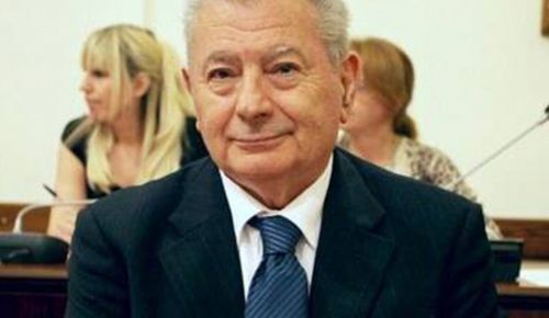 Σήφης Βαλυράκης: Ο πολιτικός κόσμος αποχαιρετά τον πρώην υπουργό