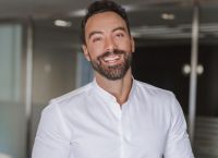 Σάκης Τανιμανίδης: Η μεταγραφή στον ΑΝΤ1 και η χαρά του που θα γίνει μπαμπάς Σάκης Τανιμανίδης: Η μεταγραφή στον ΑΝΤ1 και η χαρά του που θα γίνει μπαμπάς