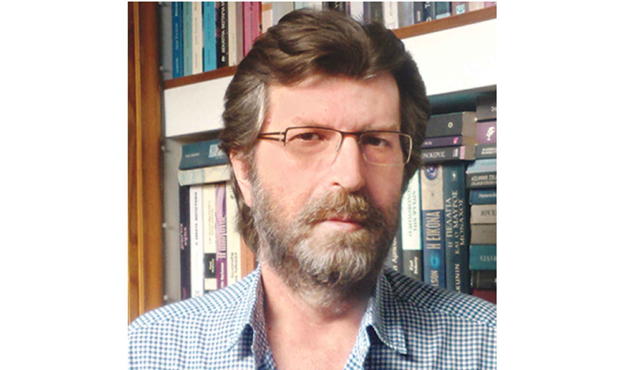 Πέθανε ο Βασίλης Τριανταφύλλου