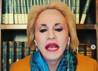 Ματίνα Παγώνη: Ο Τάκης Ζαχαράτος την μιμείται και το αποτέλεσμα είναι ξεκαρδιστικό Ματίνα Παγώνη: Ο Τάκης Ζαχαράτος την μιμείται και το αποτέλεσμα είναι ξεκαρδιστικό