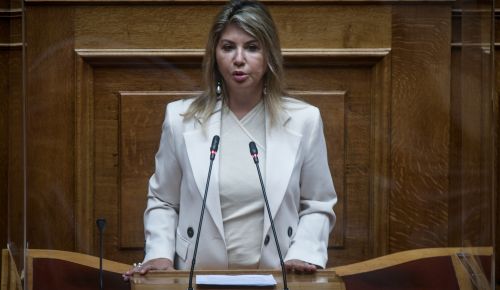 Ζέττα Μακρή: Δεν υπάρχει πρόβλεψη για πρόστιμα συγκεκριμένα σε μαθητές