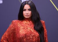 Demi Lovato: «Έπαθα 3 εγκεφαλικά και καρδιακή ανακοπή – Είχα 5 λεπτά ζωής» Demi Lovato: «Έπαθα 3 εγκεφαλικά και καρδιακή ανακοπή – Είχα 5 λεπτά ζωής»
