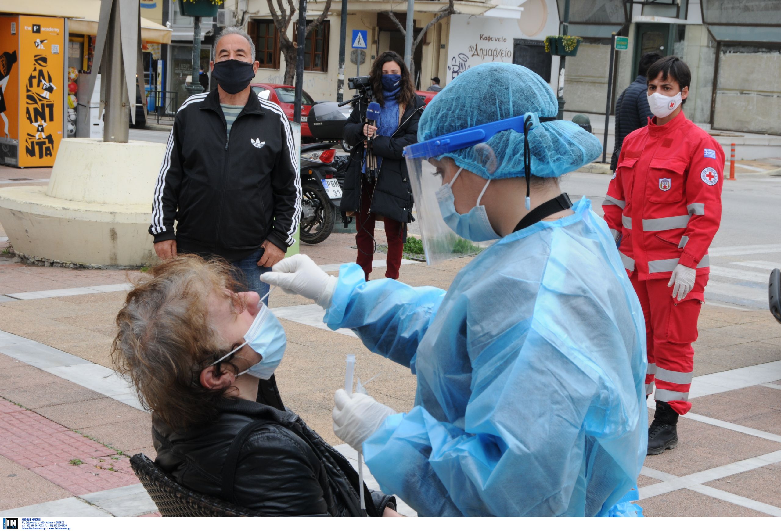 Κρούσματα σήμερα 18/2: Στα 1.400 τα νέα κρούσματα – 27 νεκροί και 320 διασωληνωμένοι
