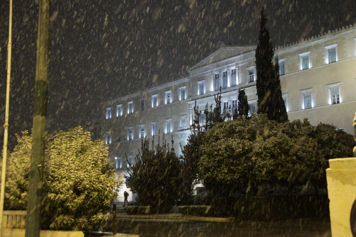 Κακοκαιρία Μήδεια: Χιόνια και μέσα στην Αθήνα – Πού αλλού θα χιονίσει