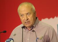 Λεωνίδας Γρηγοράκος: Βγήκε από τη ΜΕΘ μετά από 48 μέρες Λεωνίδας Γρηγοράκος: Βγήκε από τη ΜΕΘ μετά από 48 μέρες