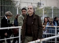 Δημήτρης Κουφοντίνας: Εξώδικο της Ιωάννας Κούρτοβικ σε ΣΚΑΪ, Mega, ANT1, Open και Alpha Δημήτρης Κουφοντίνας: Εξώδικο της Ιωάννας Κούρτοβικ σε ΣΚΑΪ, Mega, ANT1, Open και Alpha