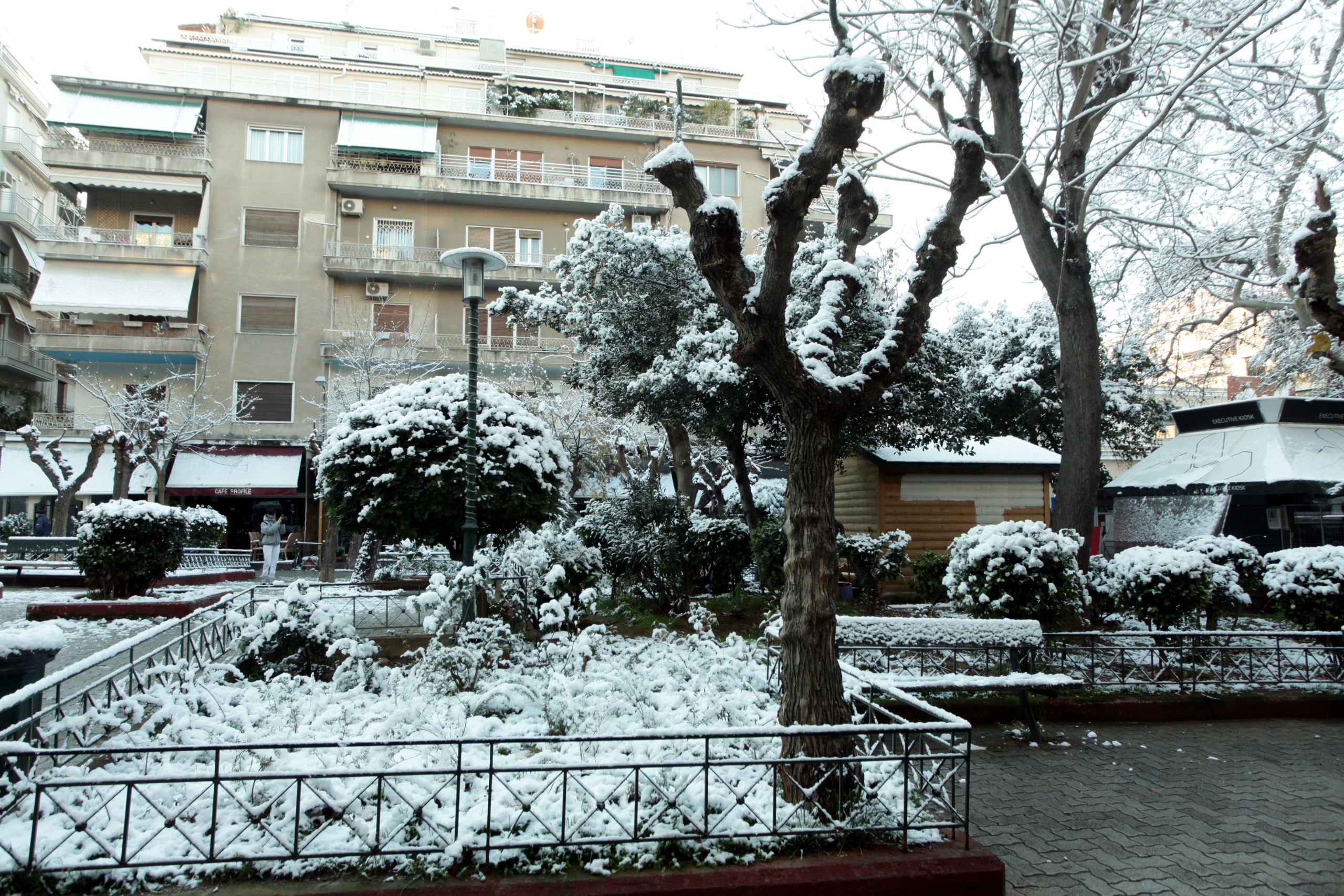 Χιόνια Αθήνα: Πότε θα το στρώσει στην πρωτεύουσα