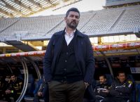 Μαρίνος Ουζουνίδης: Ομάδα έκπληξη ενδιαφέρεται για τον Έλληνα τεχνικό Μαρίνος Ουζουνίδης: Ομάδα έκπληξη ενδιαφέρεται για τον Έλληνα τεχνικό