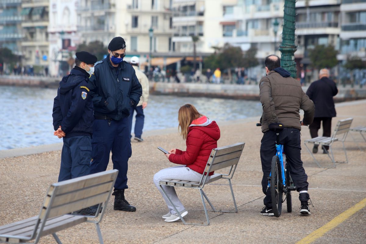 Καθολικό lockdown: Έρχεται και για άλλες μεγάλες ελληνικές πόλεις