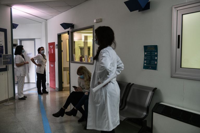 Θεοδωρίδου εμβόλια: Τι ισχύει για το εμβόλιο και τις έγκυες γυναίκες – Το πρόγραμμα των εμβολιασμών