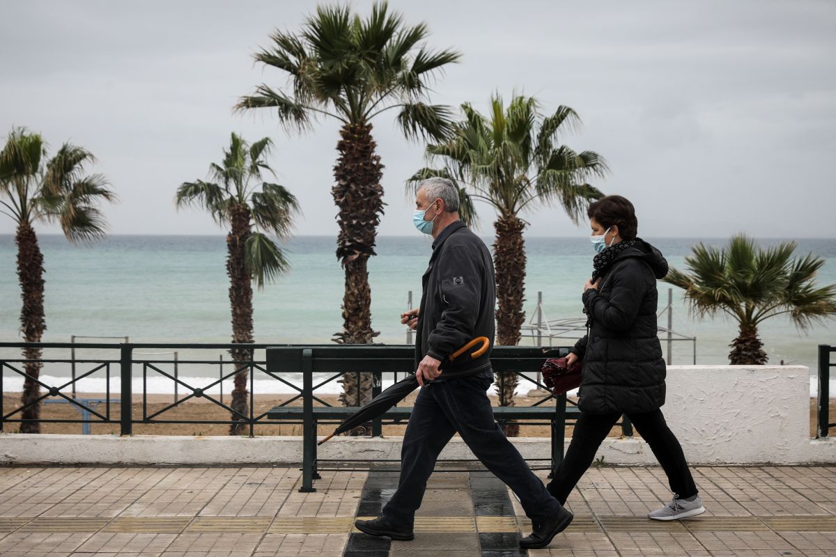 Κορωνοϊός Ελλάδα: 553 κρούσματα στην Αττική και 111 Θεσσαλονίκη