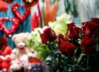 Άγιος Βαλεντίνος: Πώς θα λειτουργήσουν τα ανθοπωλεία