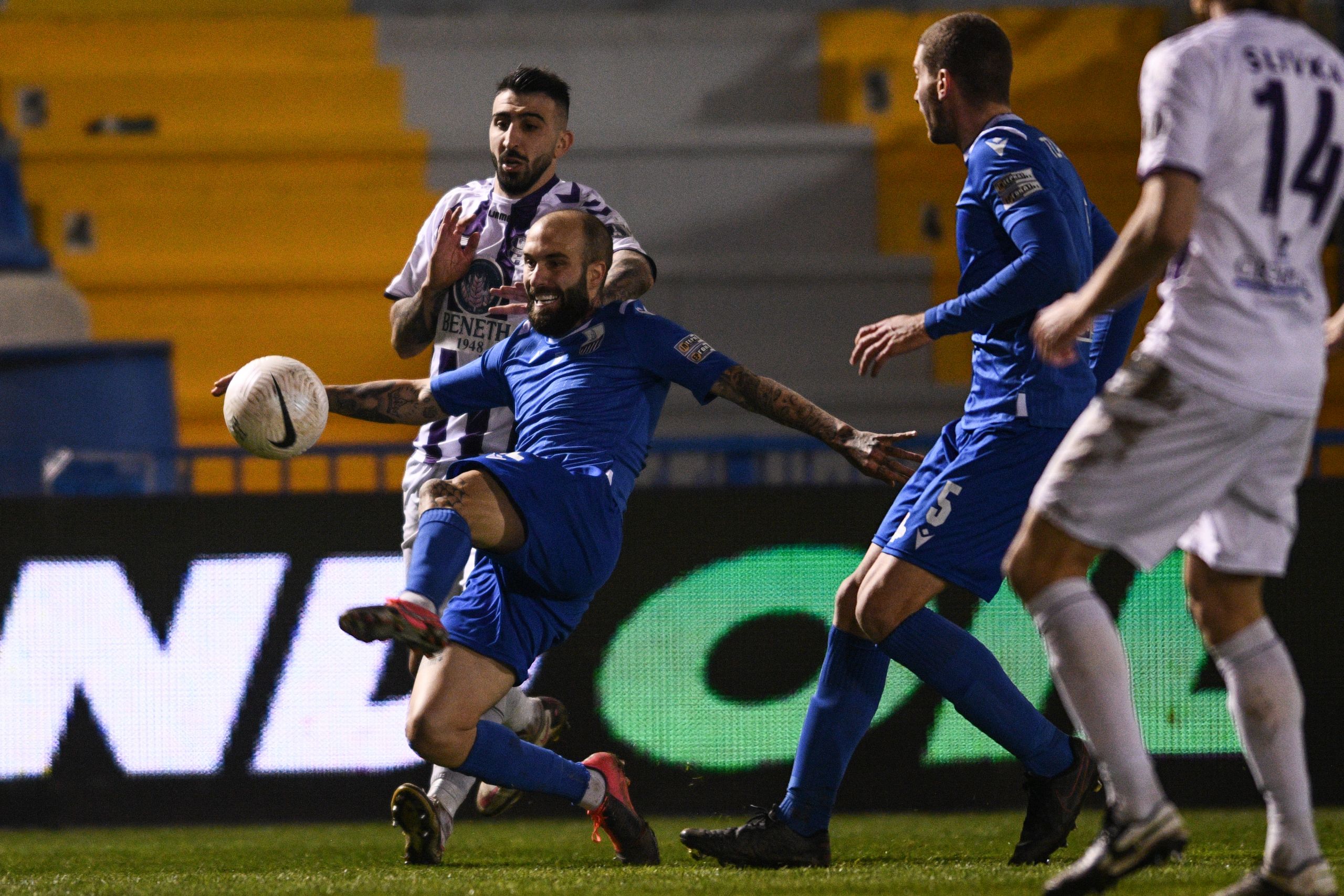 Απόλλων Σμύρνης – Λαμία: 0-1