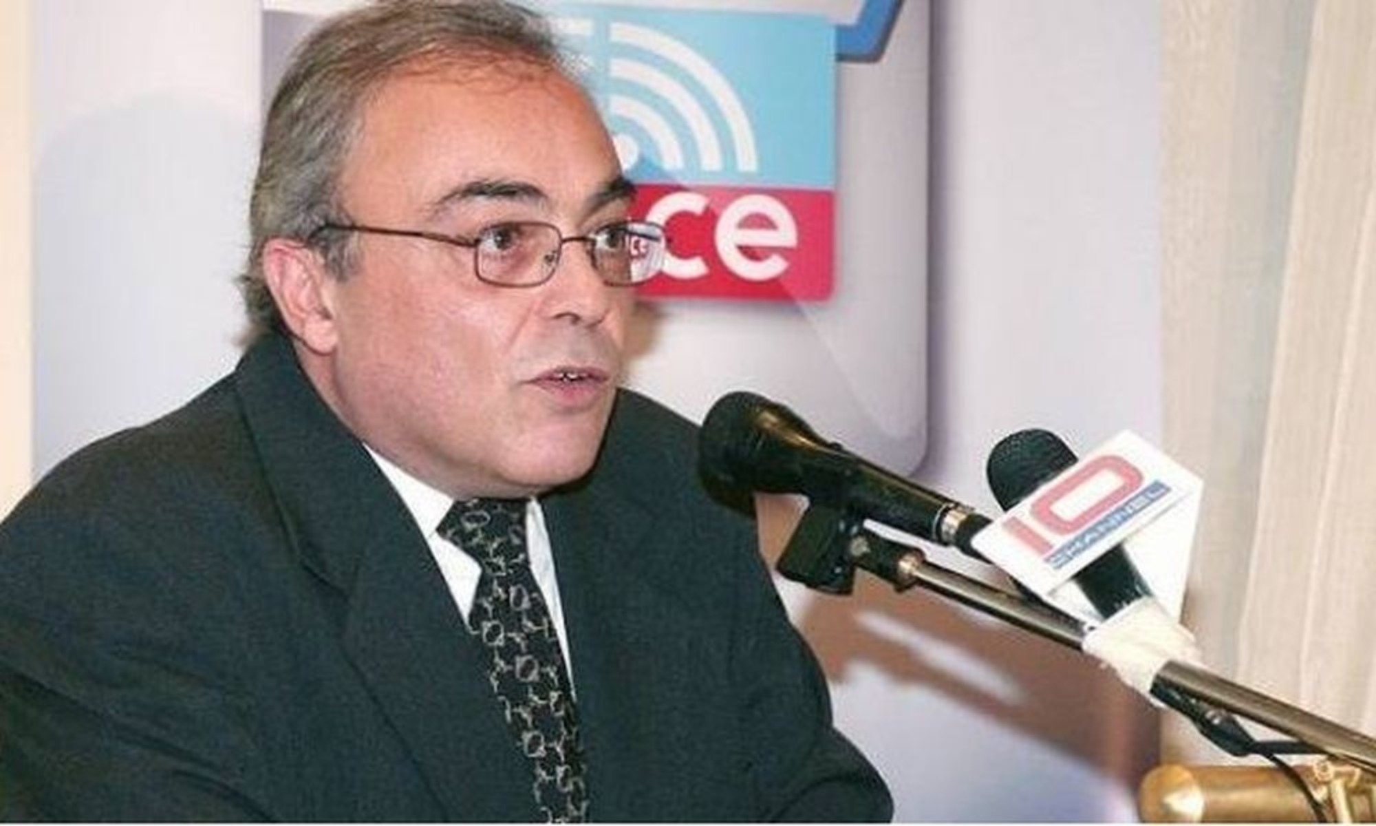 Πέθανε ο Κώστας Ψωμιάδης
