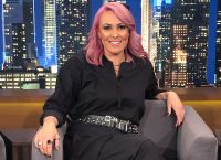 Ρενέ Στυλιαρά: Βιβλίο για τη ζωή της Super Kikii από την «ποιήτρια» του Instagram