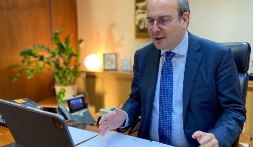 Τηλεργασία: Όλα όσα ανέφερε ο Χατζηδάκης για εργαζομένους, επιχειρήσεις και τηλεργασία