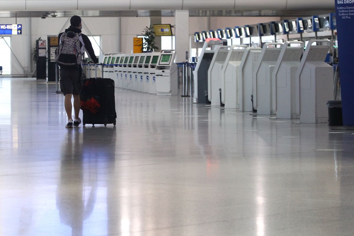 Επιβατική κίνηση αεροδρόμια: Πτώση και τον Μάρτιο