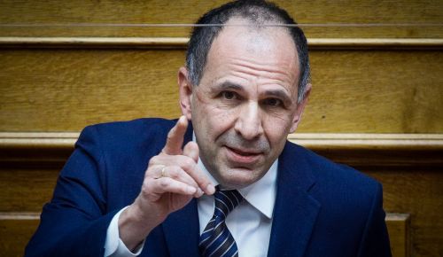Γεραπετρίτης: Κλείνουμε τα «παράθυρα» κινητικότητας