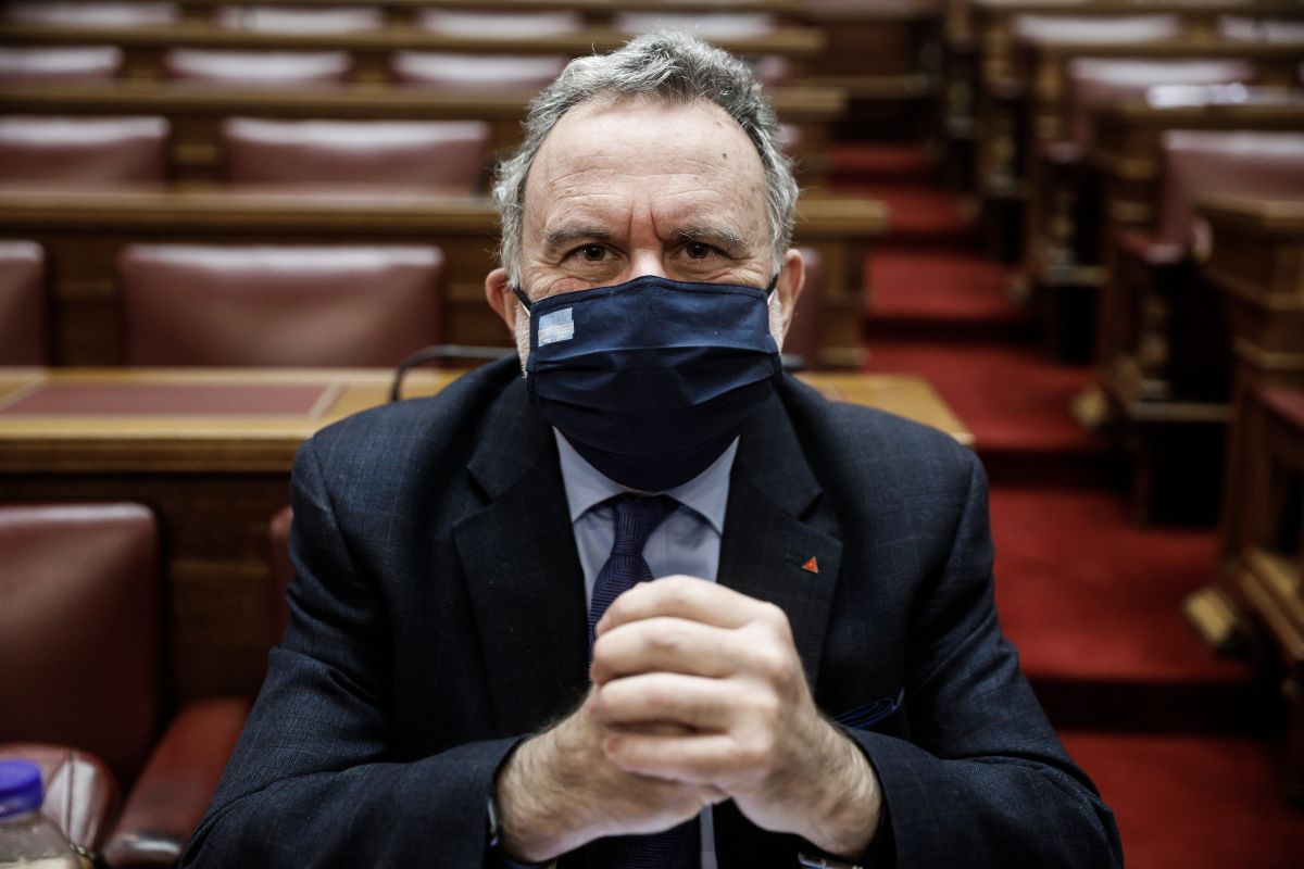 Κατρούγκαλος: Ο Ζάεφ οφείλει να τηρήσει τη συμφωνία