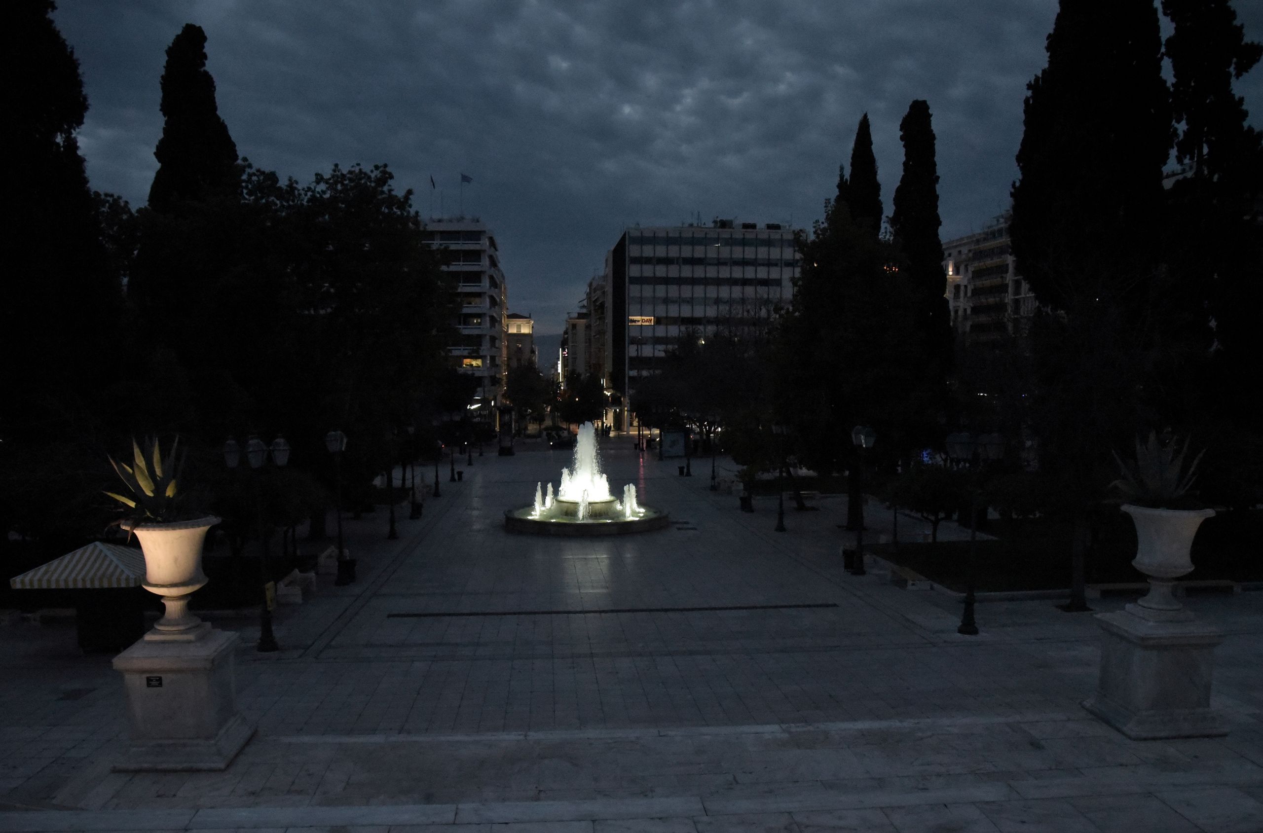 Κορωνοϊός Ελλάδα: 1.153 κρούσματα στην Αττική και 247 στη Θεσσαλονίκη