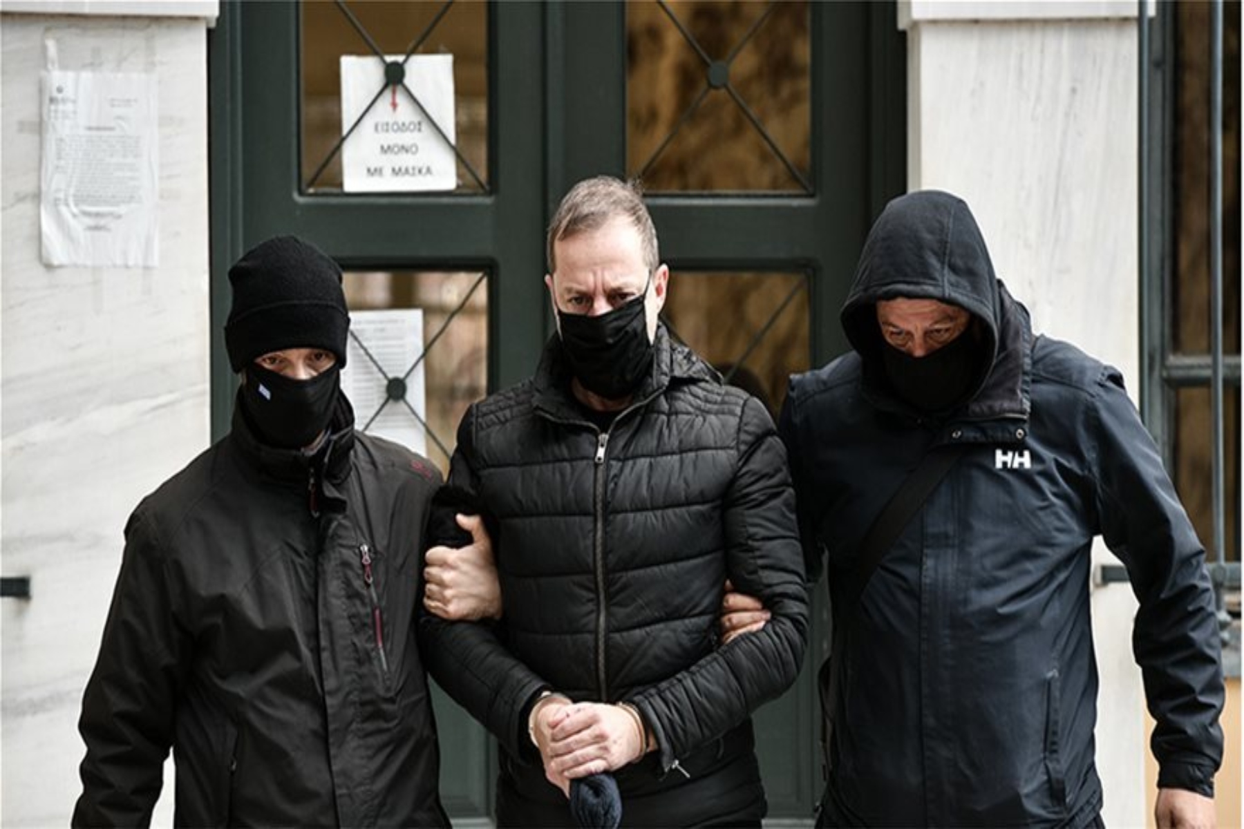 Δημήτρης Λιγνάδης: Κρατείται στη ΓΑΔΑ μέχρι την απολογία – Αρνείται τις κατηγορίες