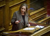 Ξενογιαννακοπούλου: To εργασιακό πλήττει τα εργατικά δικαιώματα
