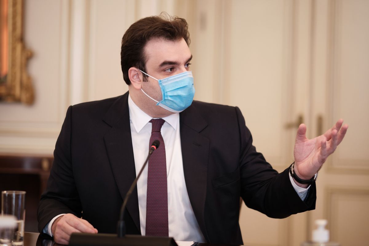 Πιερρακάκης: Νέο ορόσημο για τους εμβολιασμούς