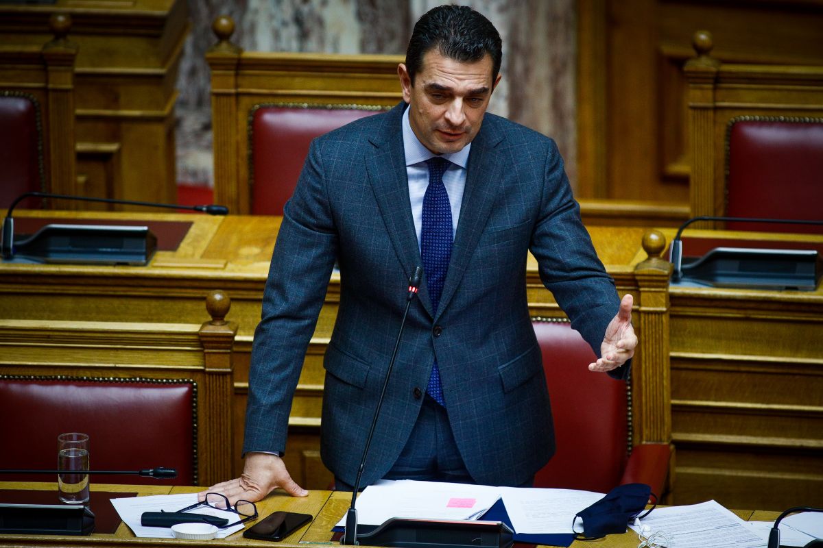 Κώστας Σκρέκας: Συνάντηση με τον Γάλλο πρέσβη