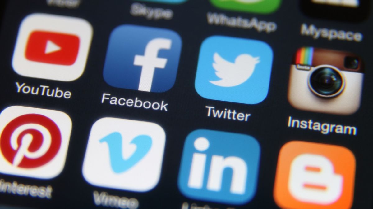ΗΠΑ: Στο προσκήνιο τα fake news – Καταθέτουν ξανά οι τεχνολογικοί κολοσσοί