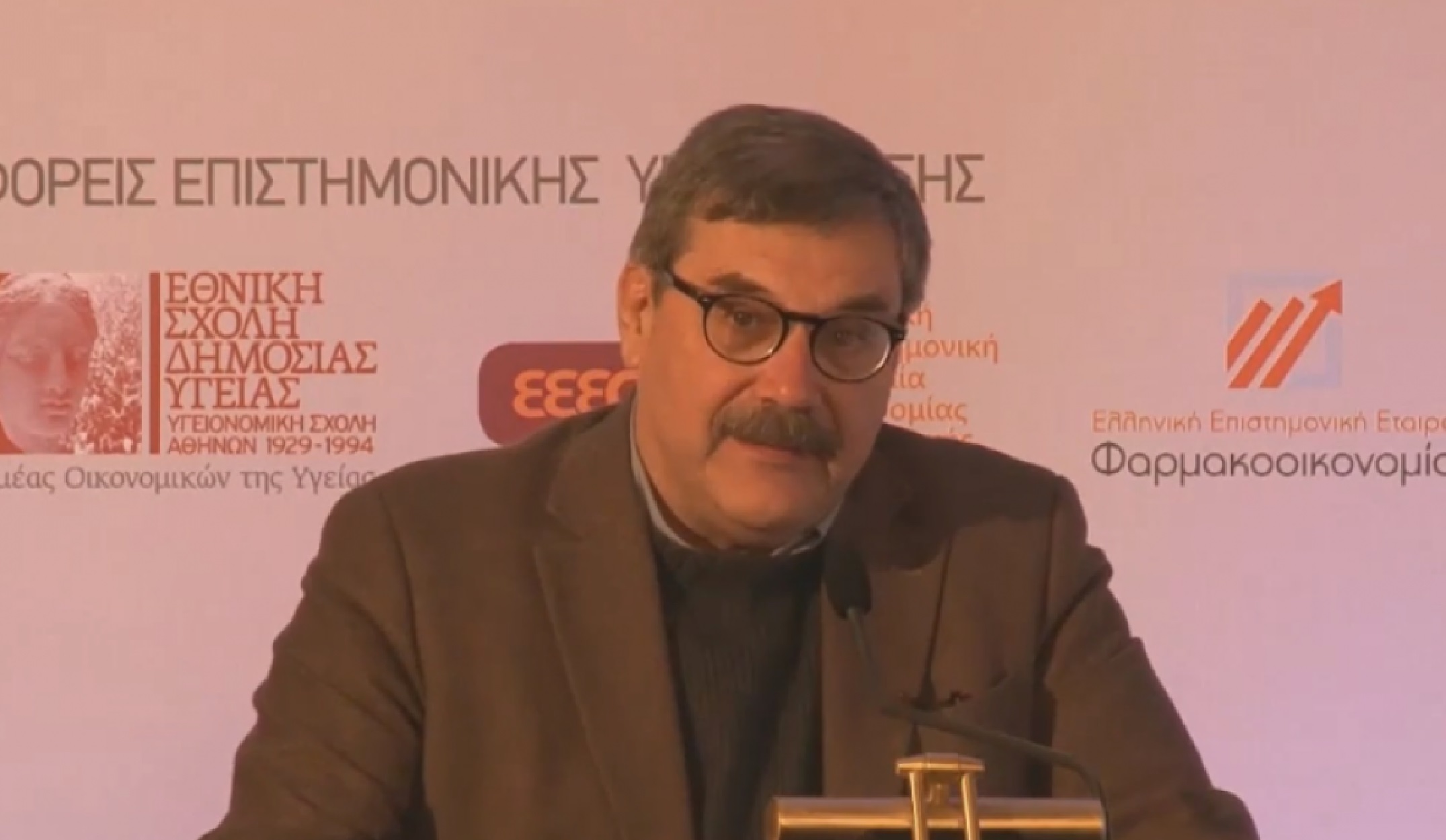 Τάκης Παναγιωτόπουλος: Να είμαστε έτοιμοι για αύξηση κρουσμάτων – Επιφυλακτικός για τη διπλή μάσκα