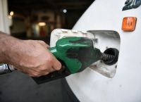 7 απλά κόλπα για να μειώσεις στο μισό τη βενζίνη που ξοδεύεις 7 απλά κόλπα για να μειώσεις στο μισό τη βενζίνη που ξοδεύεις