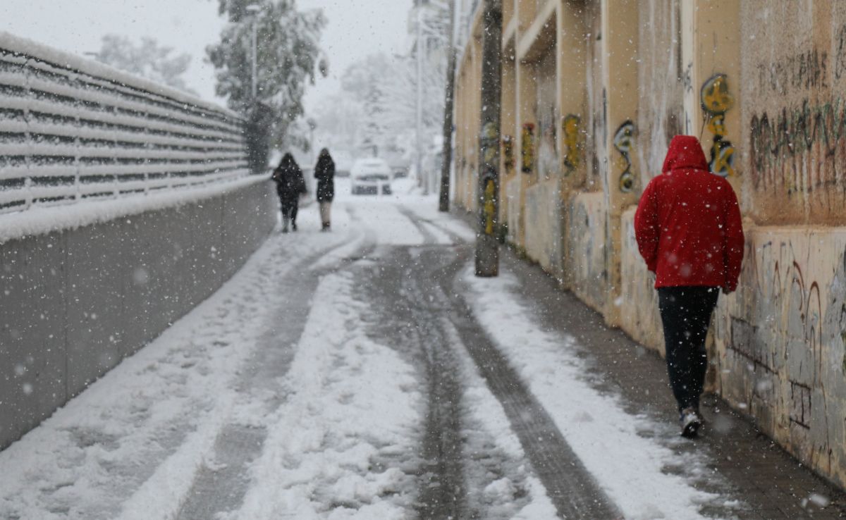 Πώς να καθαρίσω το χιόνι