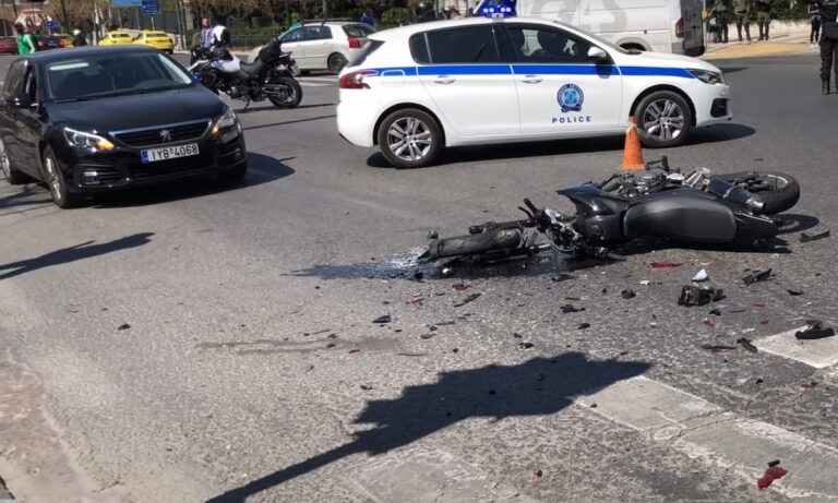 Τροχαίο Βουλή: Εμπλοκή οχήματος ασφαλείας της Μπακογιάννη – Σε διαθεσιμότητα ο αστυνομικός