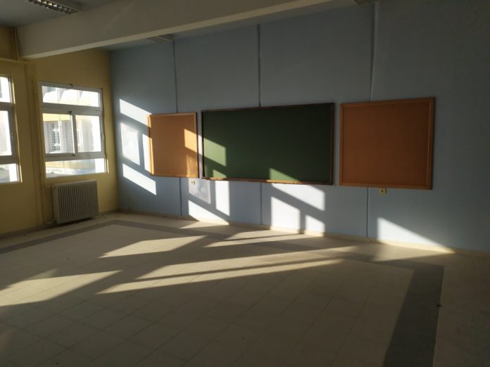 Σεισμός στην Ελασσόνα: Το ΓΕΕΘΑ έδωσε κτιριακό συγκρότημα για να φιλοξενηθεί το σχολείο του Δαμασίου. 