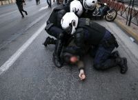 Δημήτρης Κουφοντίνας: Επεισόδια στην πορεία στην Αθήνα Δημήτρης Κουφοντίνας: Επεισόδια στην πορεία στην Αθήνα