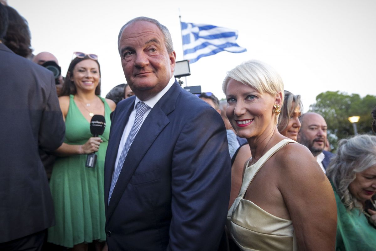 Κώστας Καραμανλής: Η άγνωστη ιστορία γνωριμίας με τη γυναίκα του