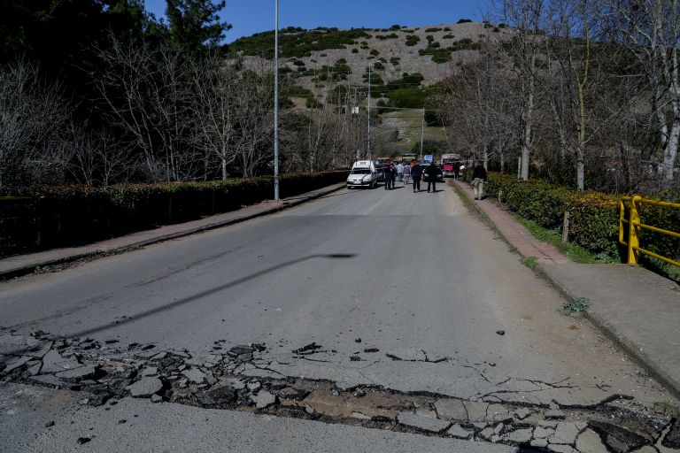 Σεισμός στην Ελασσόνα: Βοήθεια στην Τοπική Αυτοδιοίκηση για την αποκατάσταση των ζημιών