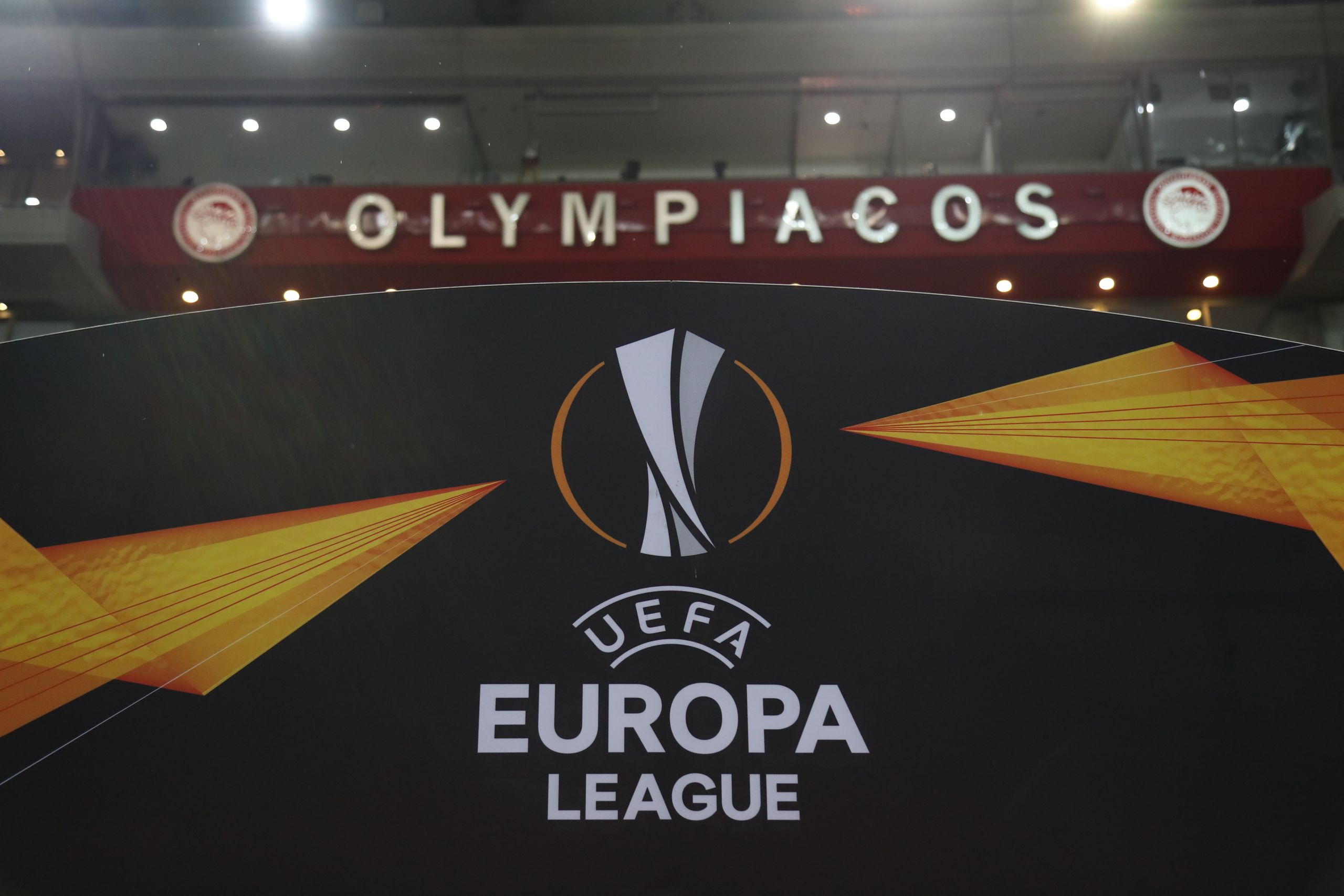 Ολυμπιακός – Άρσεναλ LIVE: Παίζει ο Μπα