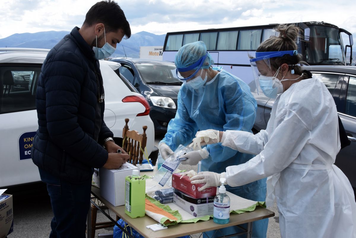 Rapid test: Σε αυτά τα σημεία θα γίνουν αύριο από τον ΕΟΔΥ