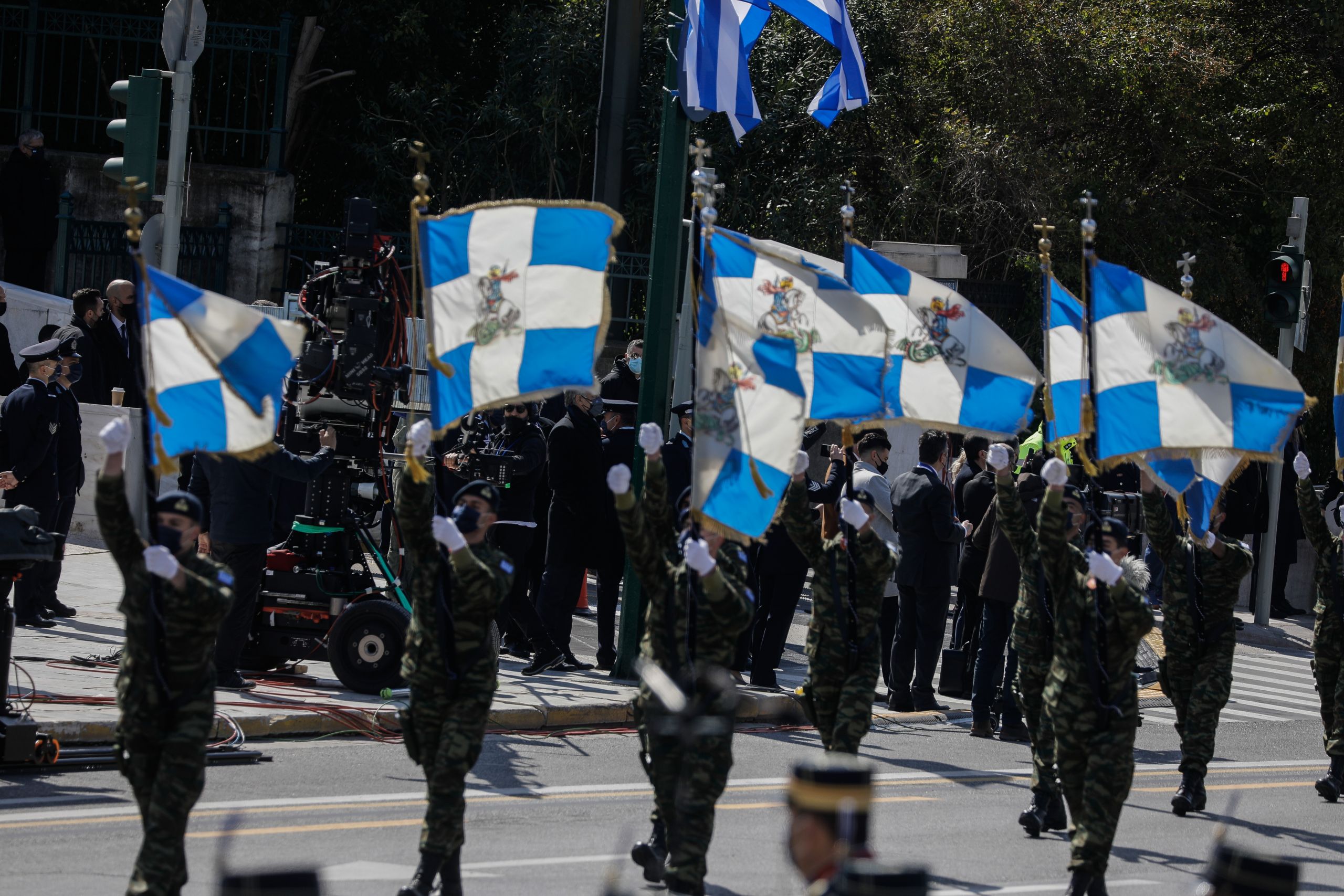 Ελλάδα: Εντυπωσιακή η στρατιωτική παρέλαση [pics+vid]