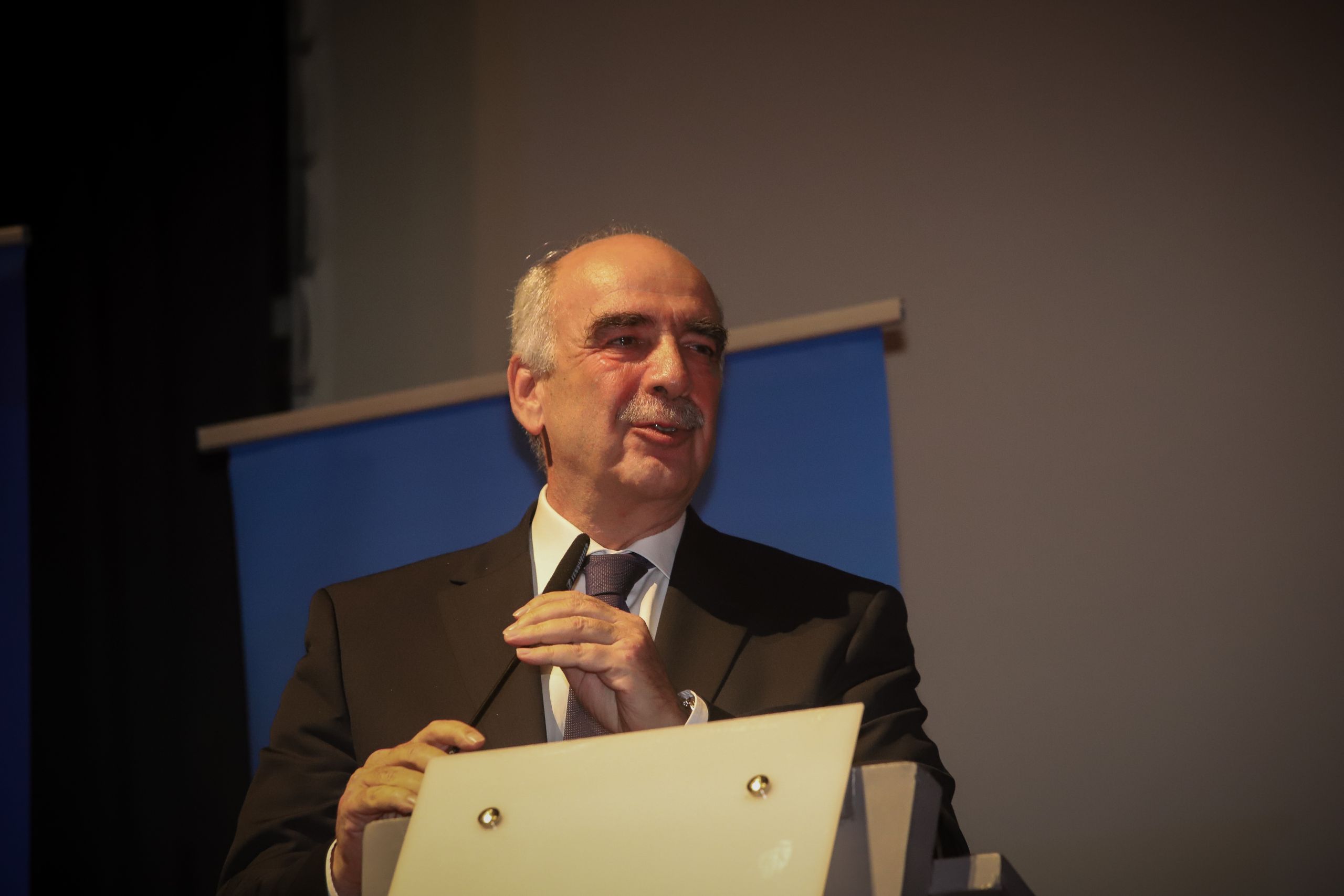 Βαγγέλης Μεϊμαράκης: Η επική κάρτα του για το Πάσχα