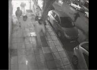 Επεισόδια οπαδών Άρη και ΠΑΟΚ – Βίντεο σοκ Επεισόδια οπαδών Άρη και ΠΑΟΚ – Βίντεο σοκ