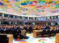 Eurogroup: Αναγκαίο να συνεχιστούν τα μέτρα στήριξης της οικονομίας