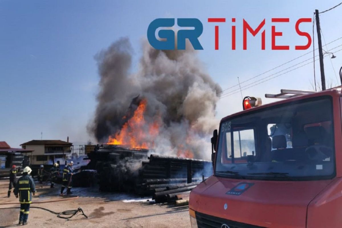 Φωτιά Θέρμη: Συναγερμός στην Πυροσβεστική