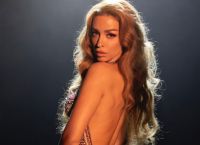 Ελένη Φουρέιρα: Ανεβάζει τη θερμοκρασία