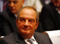 Υπουργός του Κώστα Καραμανλή υπέρ του Κουφοντίνα Υπουργός του Κώστα Καραμανλή υπέρ του Κουφοντίνα