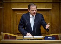 Καραμανλής: Στους δρόμους τα νέα λεωφορεία Καραμανλής: Στους δρόμους τα νέα λεωφορεία