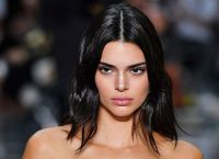 Kendall Jenner: Τα έχασαν οι θαυμαστές της Kendall Jenner: Τα έχασαν οι θαυμαστές της